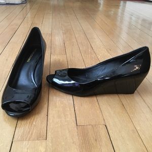 Arturo Chiang Black peep toe wedges